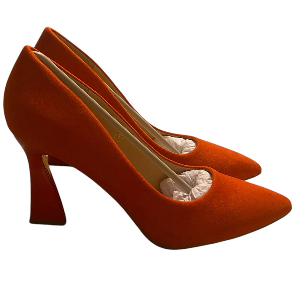 Mivebury Suede, Pointed Toe, Crimson Red Pumps, Size 9, Brand New in Box, $75